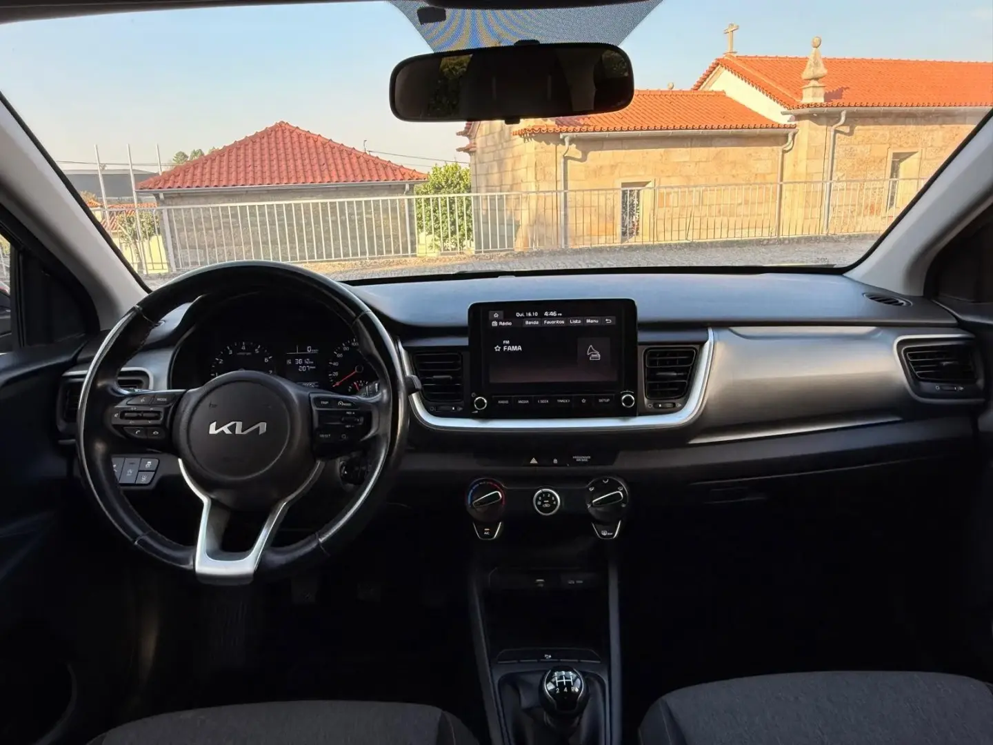 Kia Stonic 1.2 Dynamic 7