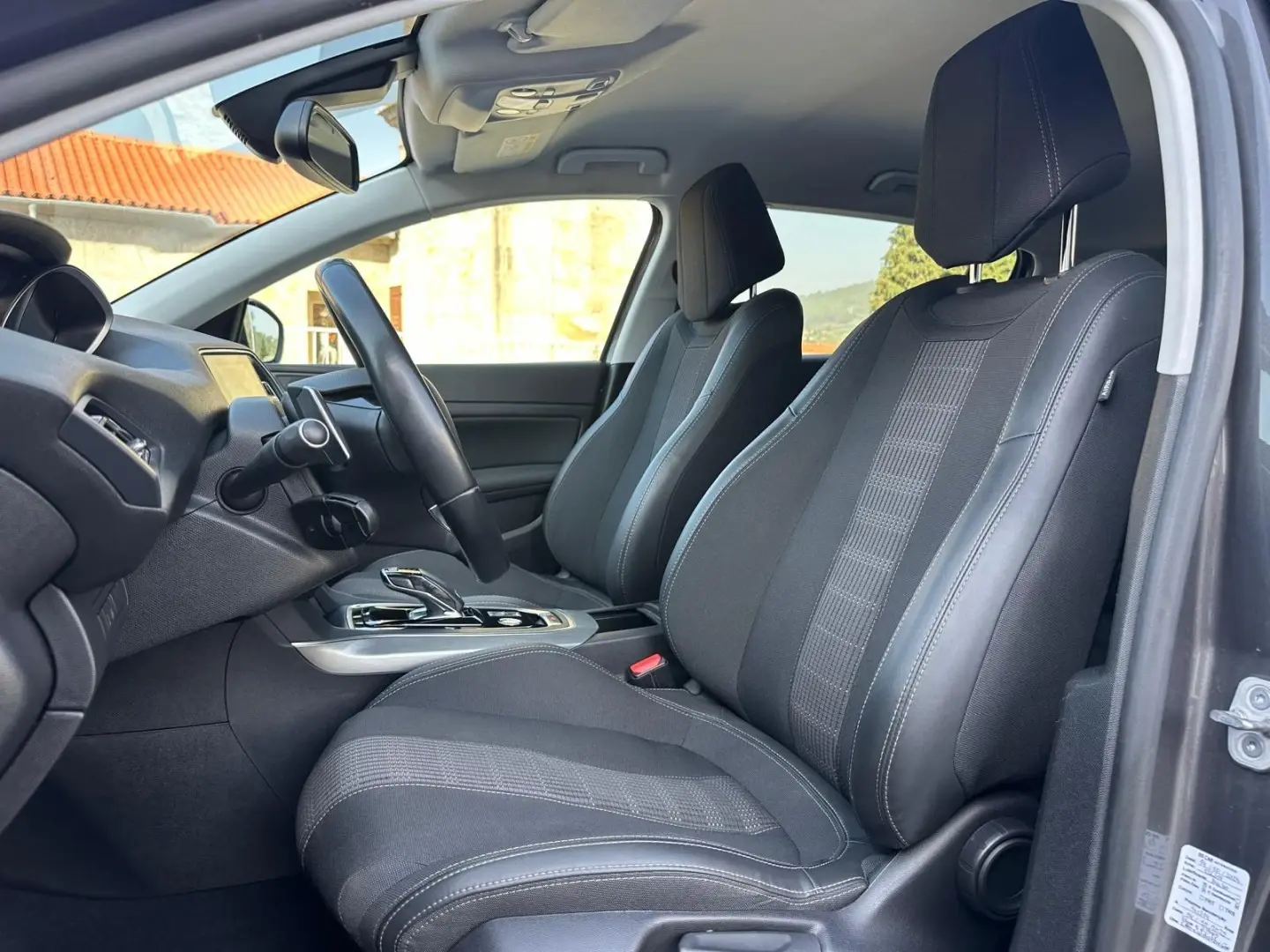 Peugeot 308 1.2 PureTech Allure EAT8 10