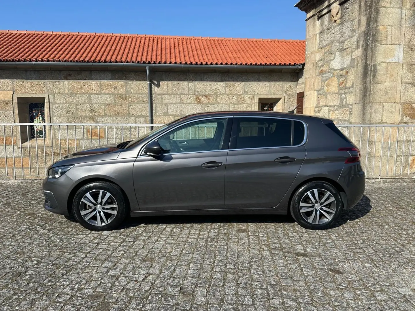 Peugeot 308 1.2 PureTech Allure EAT8 23