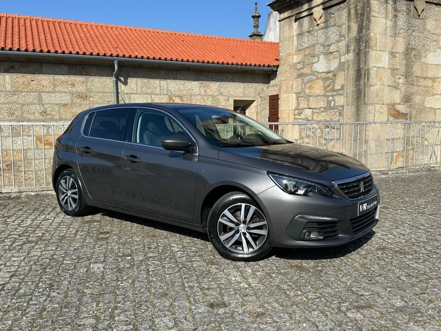 Peugeot 308 1.2 PureTech Allure EAT8 24
