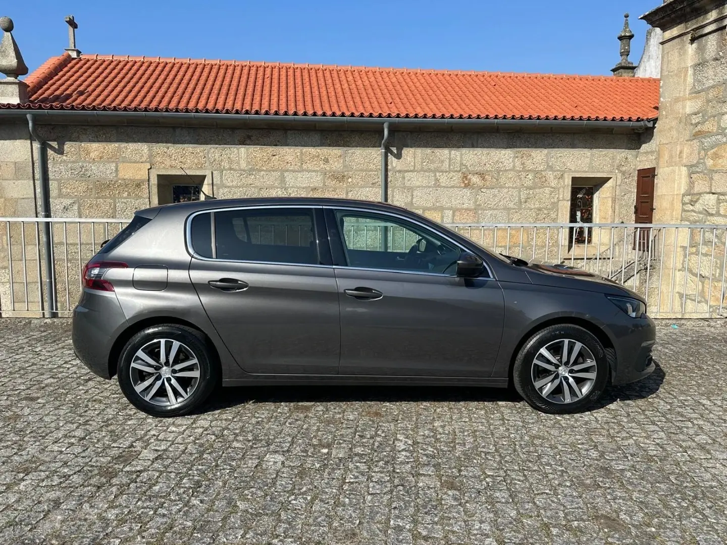Peugeot 308 1.2 PureTech Allure EAT8 26