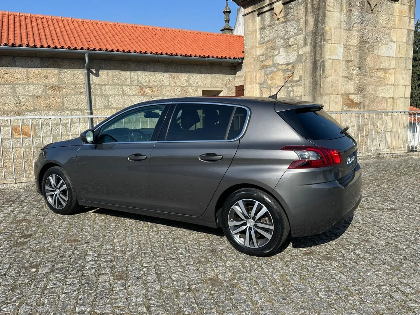 Peugeot 308 1.2 PureTech Allure EAT8 30