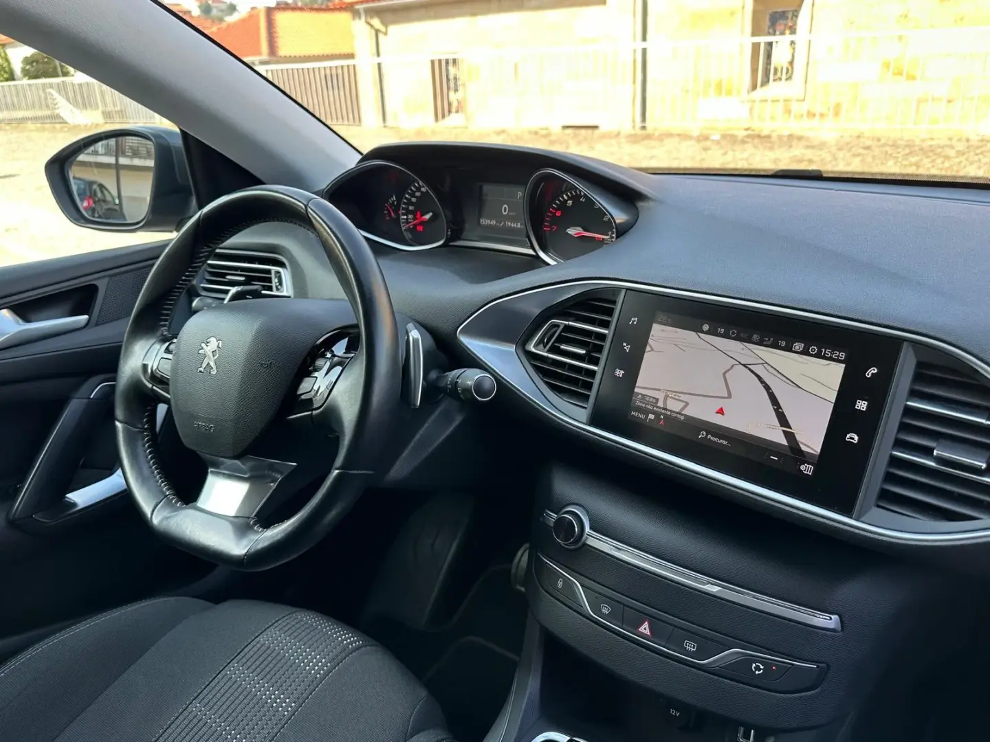 Peugeot 308 1.2 PureTech Allure EAT8 39
