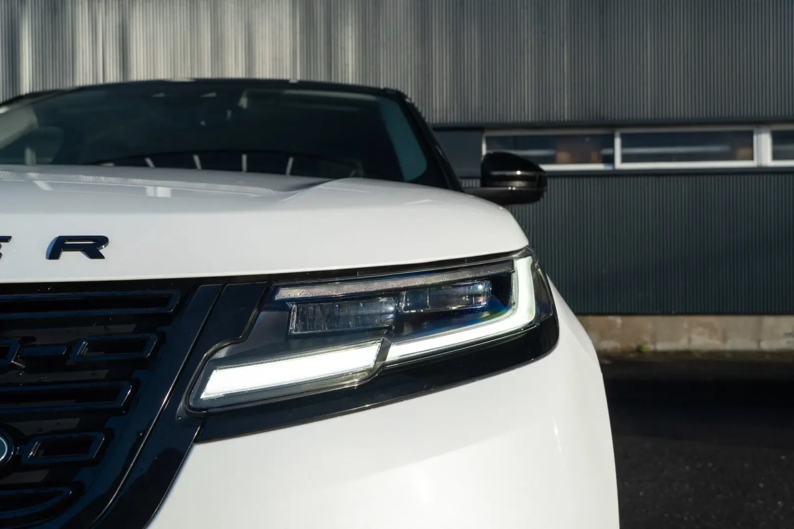 Land Rover Range Rover Velar 2.0 P400e AWD S 13