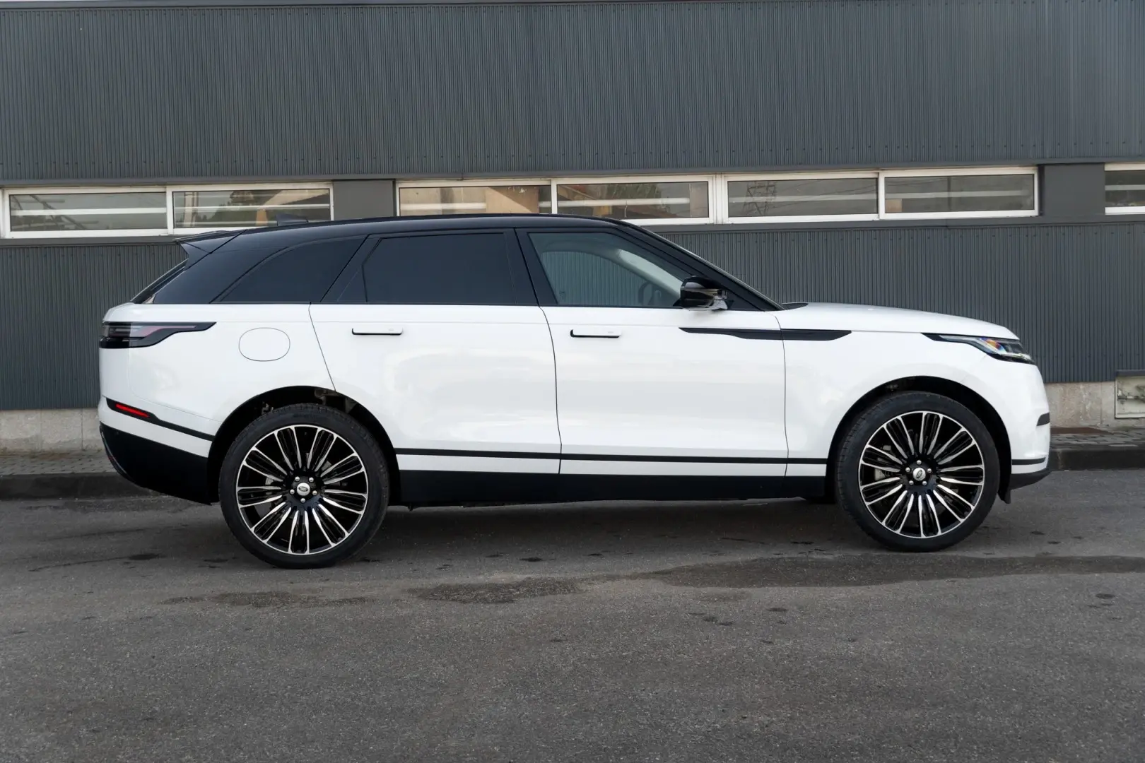 Land Rover Range Rover Velar 2.0 P400e AWD S 52