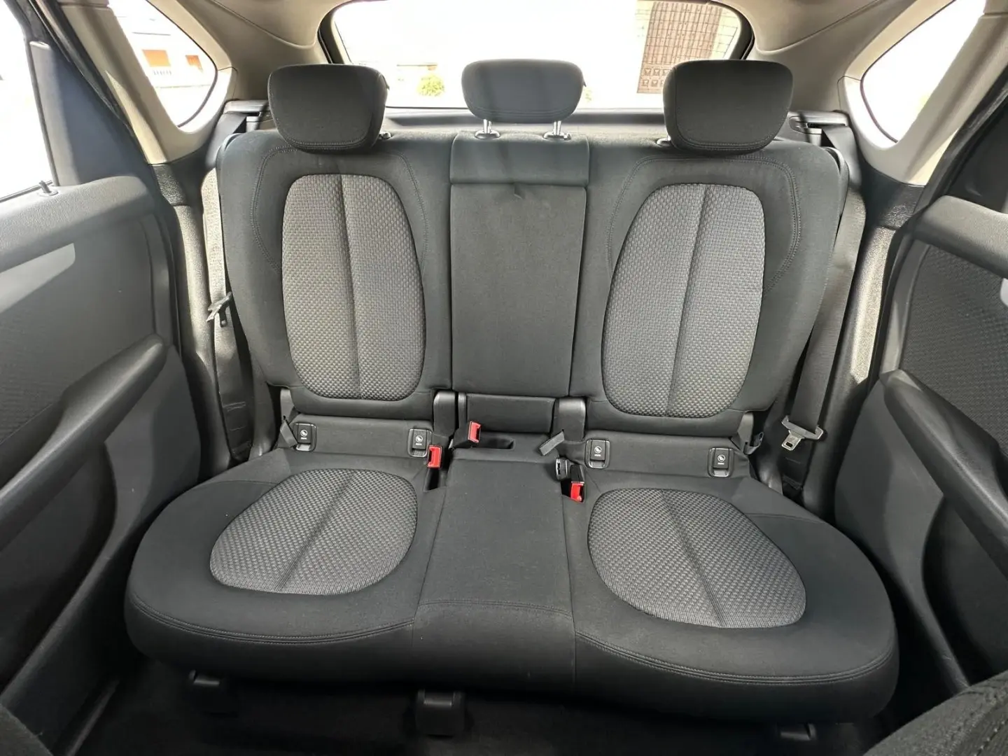 BMW 216 Active Tourer d Advantage 32