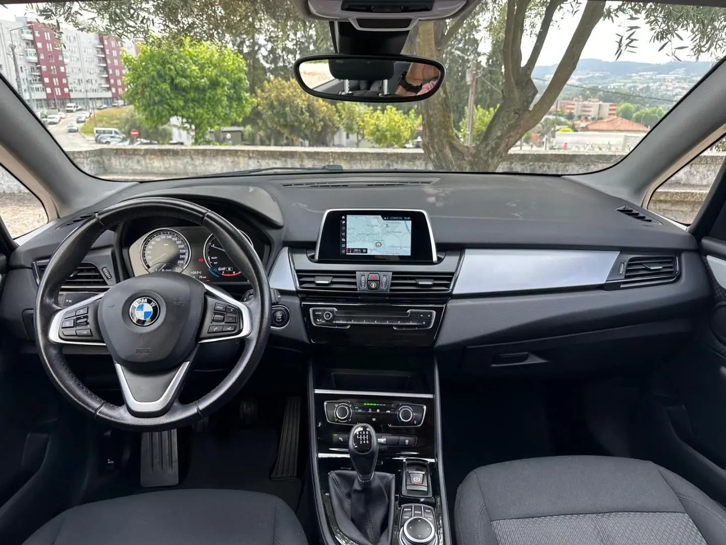 BMW 216 Active Tourer d Advantage 33