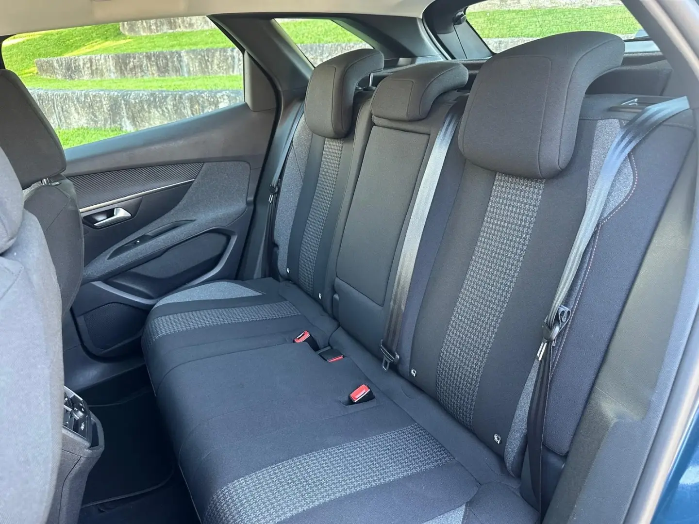 Peugeot 3008 1.5 BlueHDi Active 10
