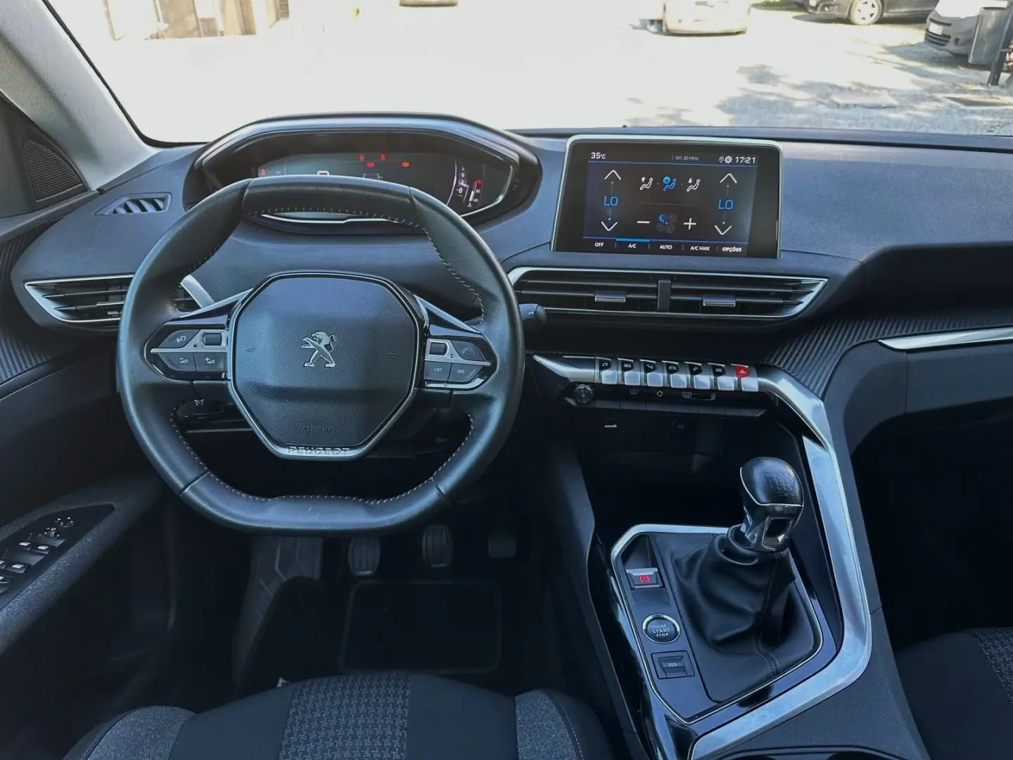 Peugeot 3008 1.5 BlueHDi Active 16