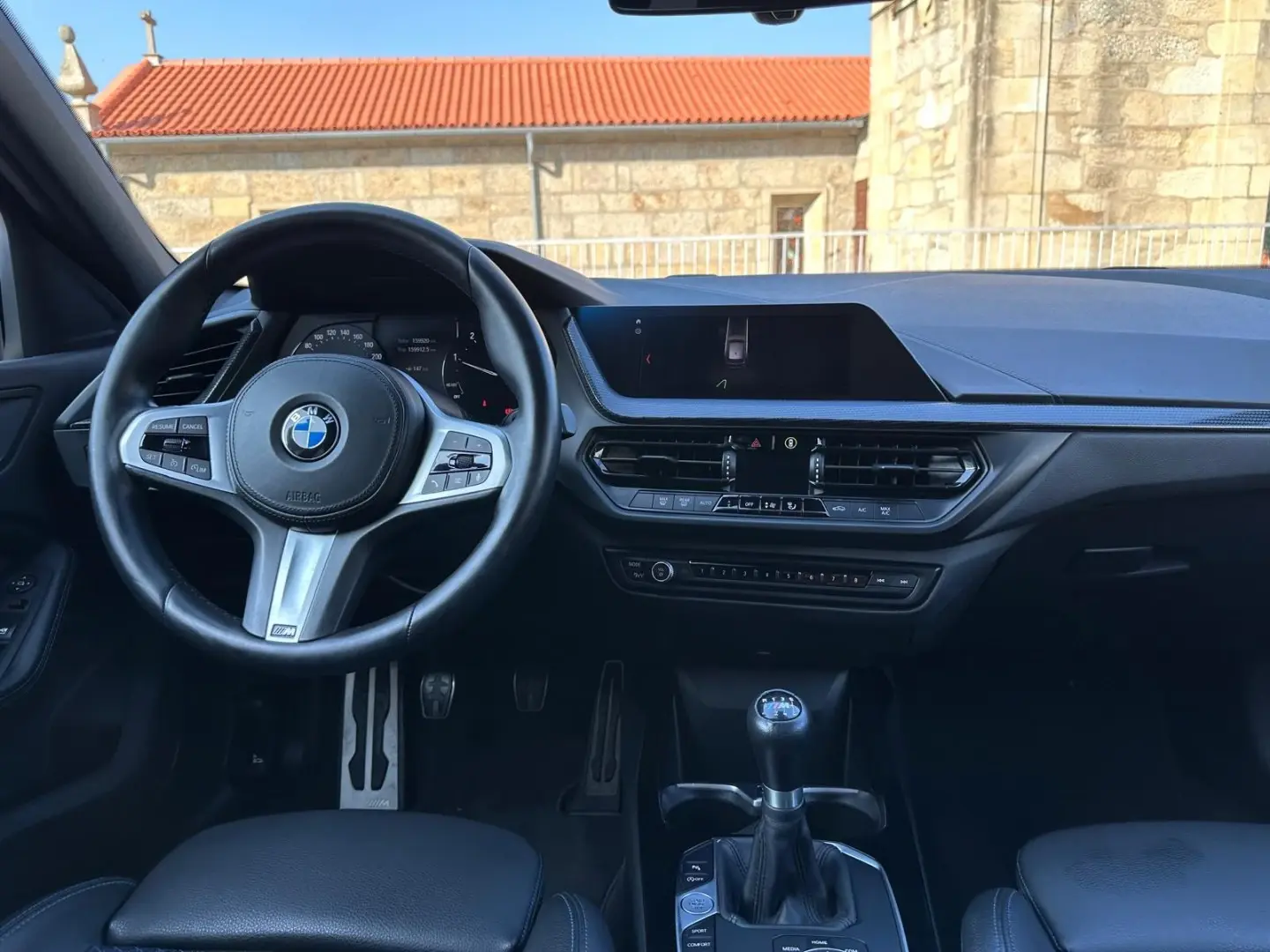 BMW 116 d Pack Desportivo M 8