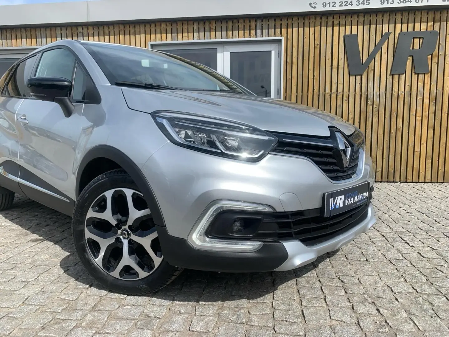 Renault Captur 1.5 dCi Exclusive 19
