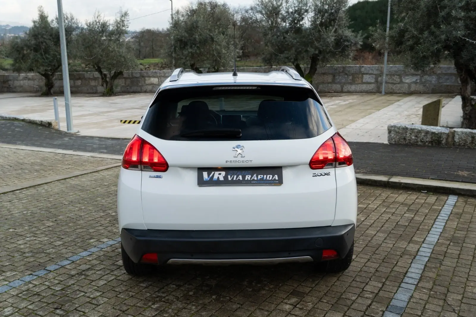 Peugeot 2008 1.2 PureTech Style 5