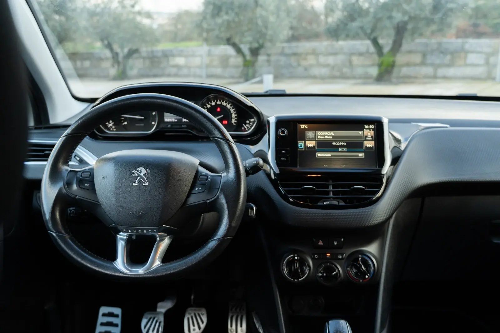 Peugeot 2008 1.2 PureTech Style 8