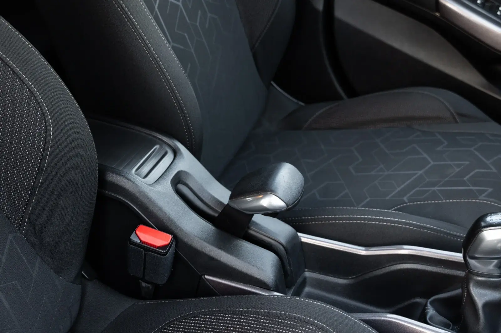 Peugeot 2008 1.2 PureTech Style 15