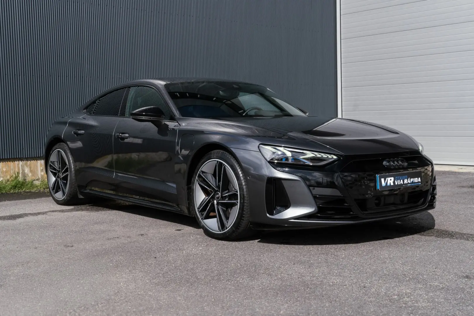 Audi e-tron GT quattro 3