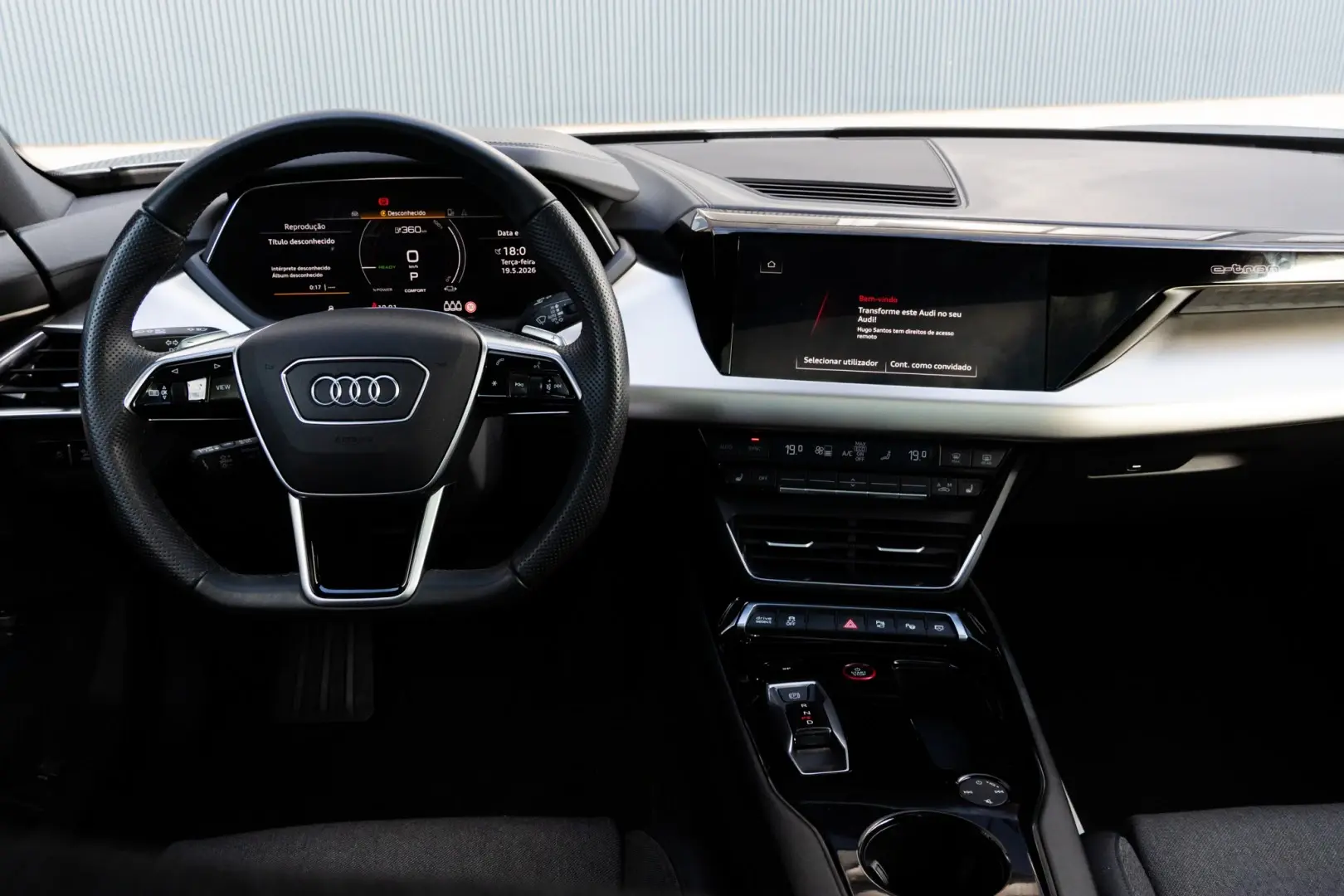 Audi e-tron GT quattro 12