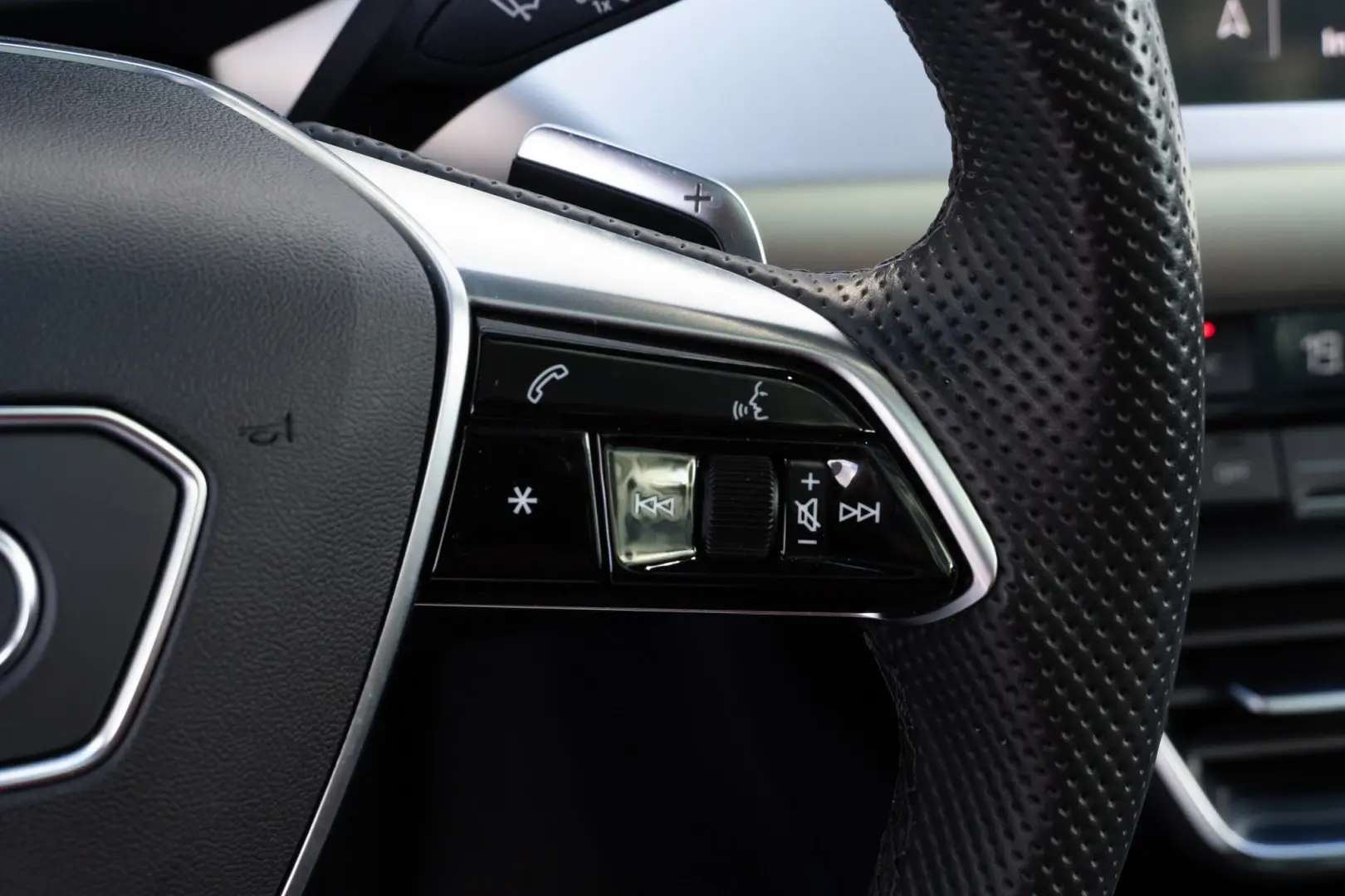 Audi e-tron GT quattro 28