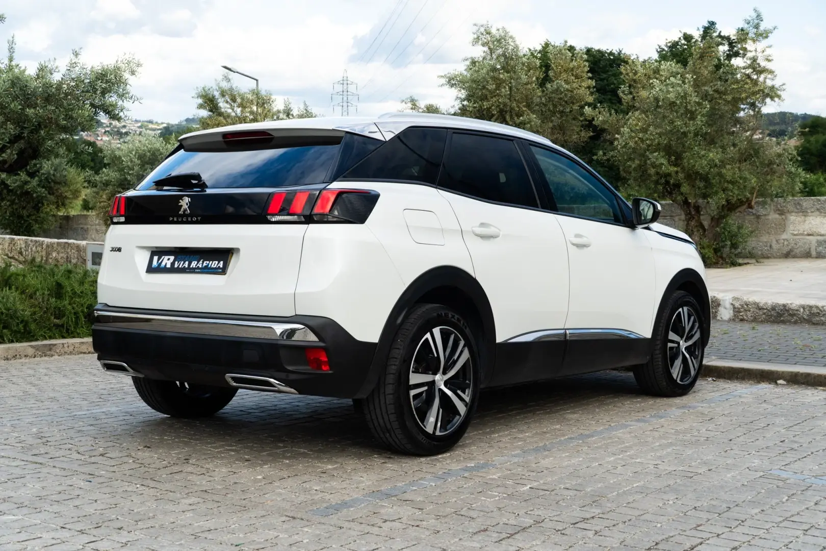 Peugeot 3008 1.2 PureTech Allure Pack 6