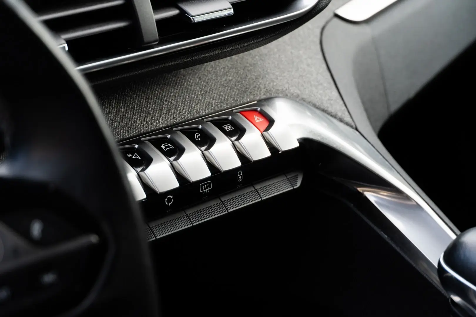 Peugeot 3008 1.2 PureTech Allure Pack 32