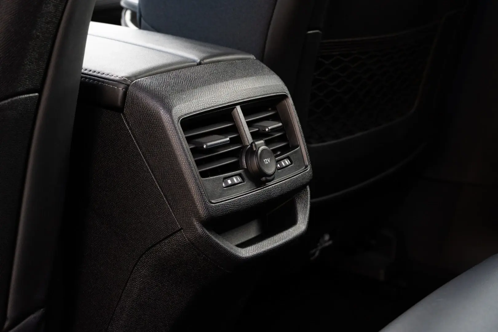 Peugeot 3008 1.2 PureTech Allure Pack 36