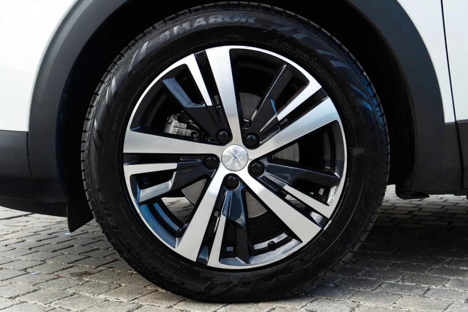 Peugeot 3008 1.2 PureTech Allure Pack 54