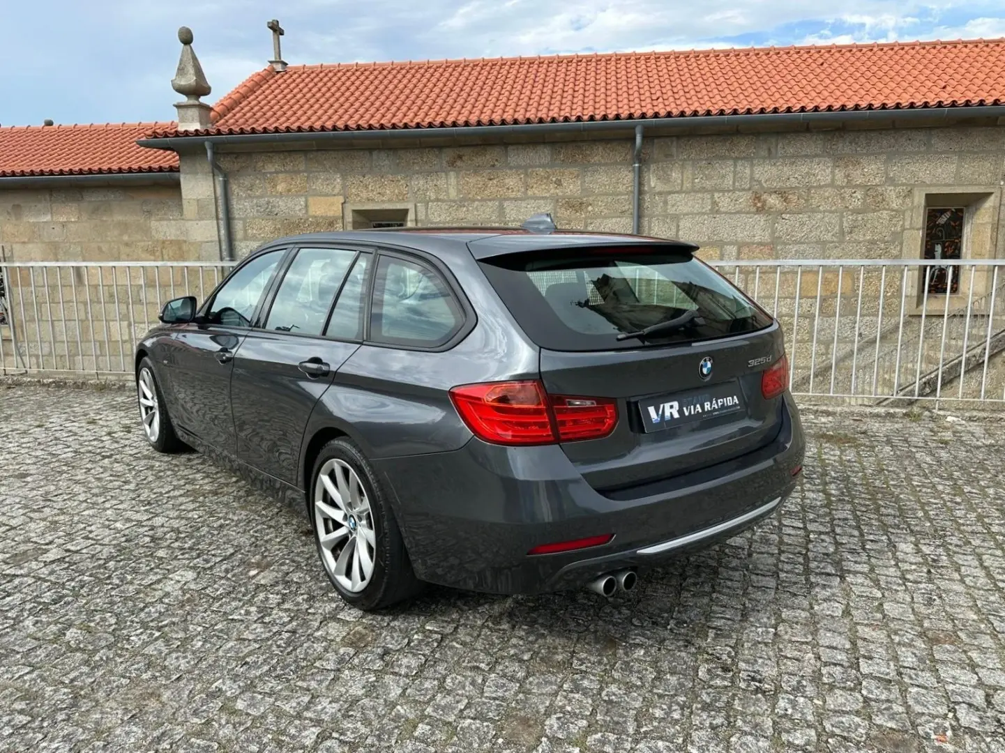 BMW 325 6