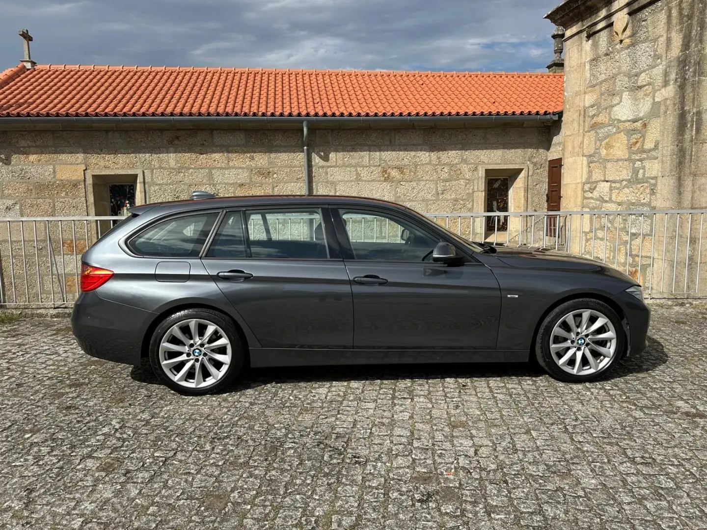 BMW 325 28