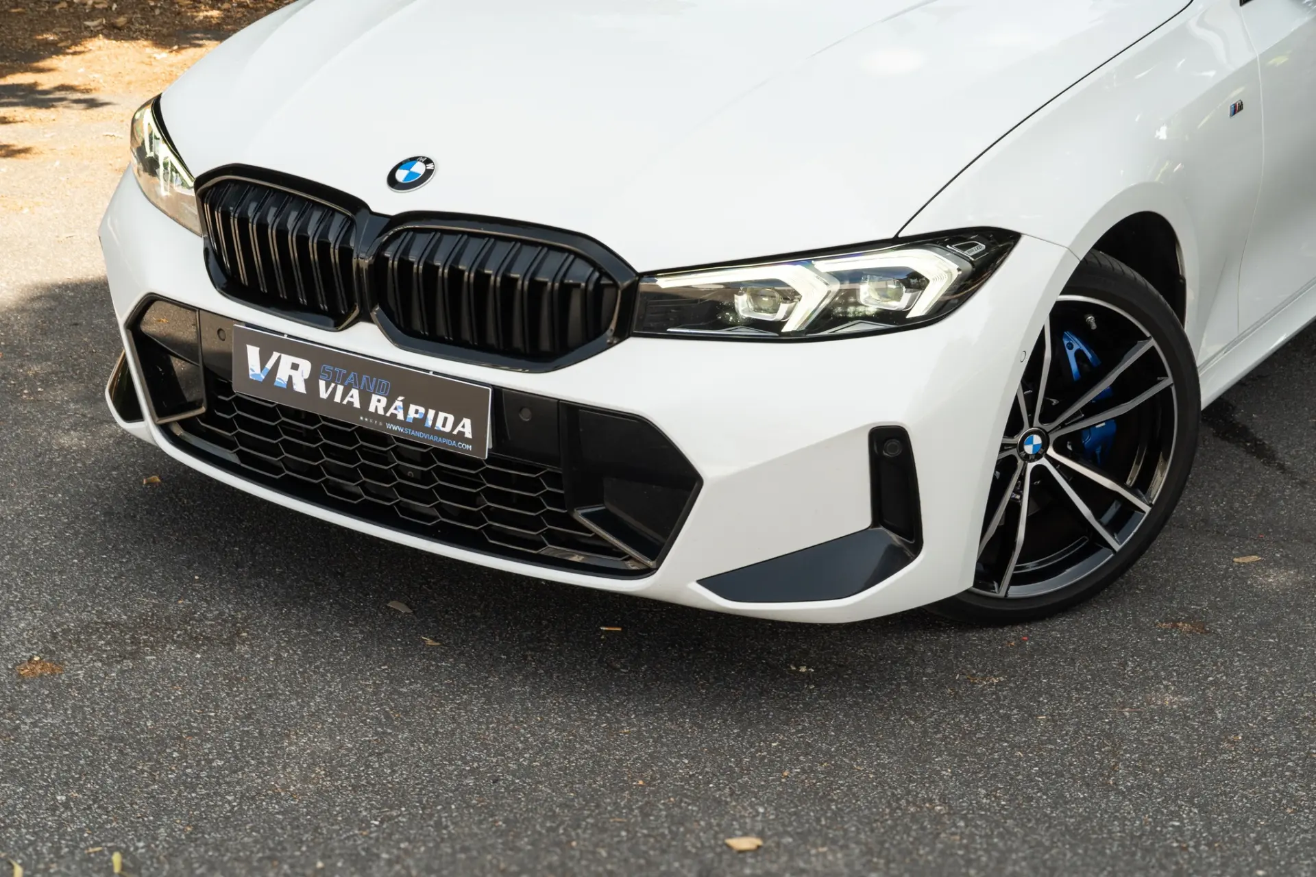 BMW 318 d Pack Desportivo M Pro Auto 34