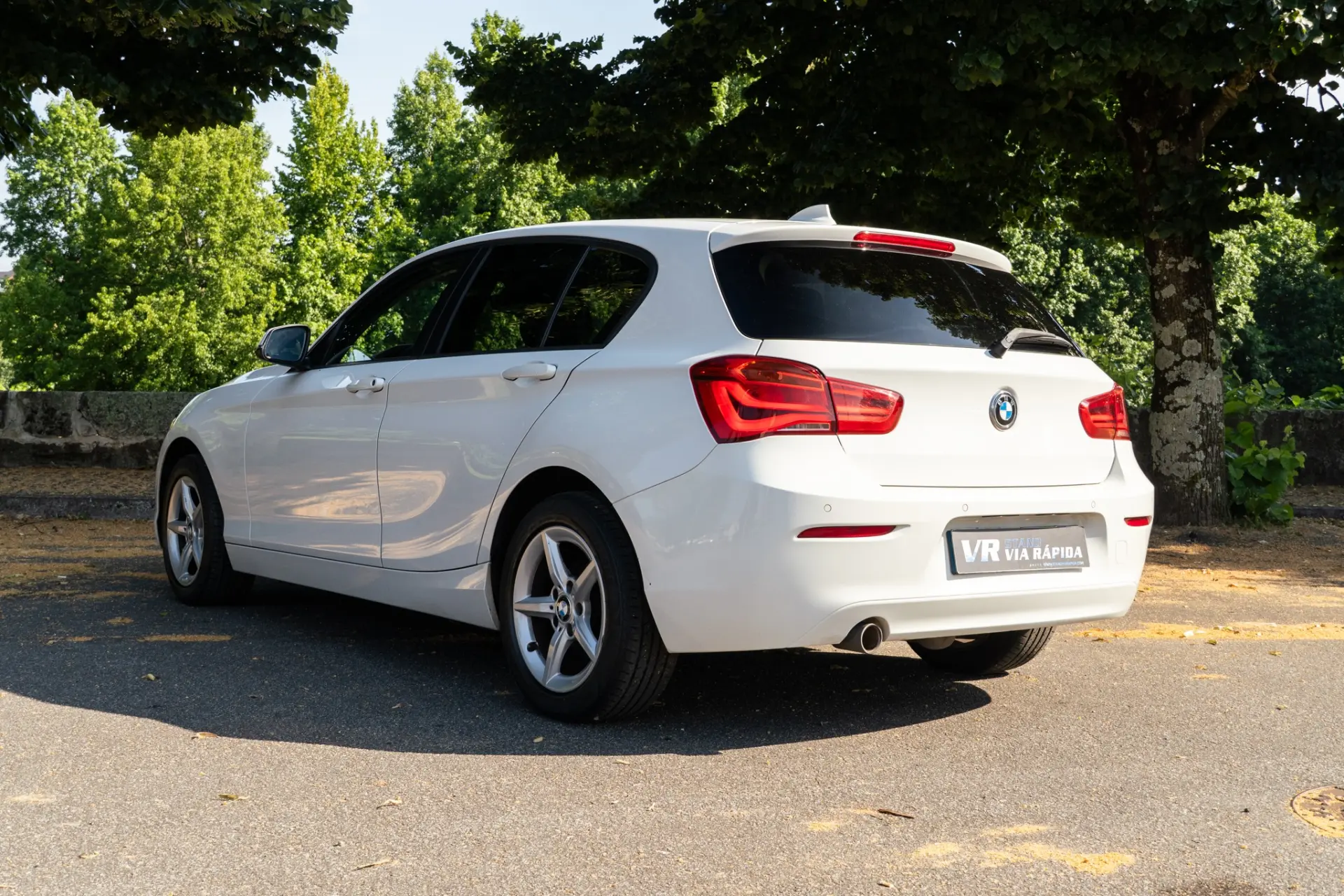 BMW 116 d Advantage 6