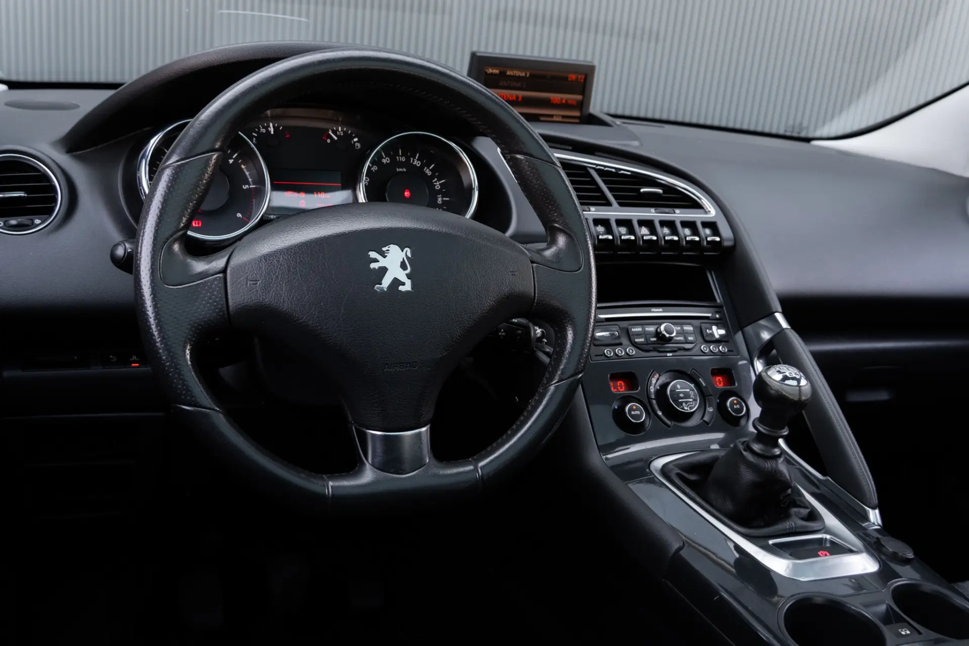 Peugeot 3008 1.6 HDi Allure 7