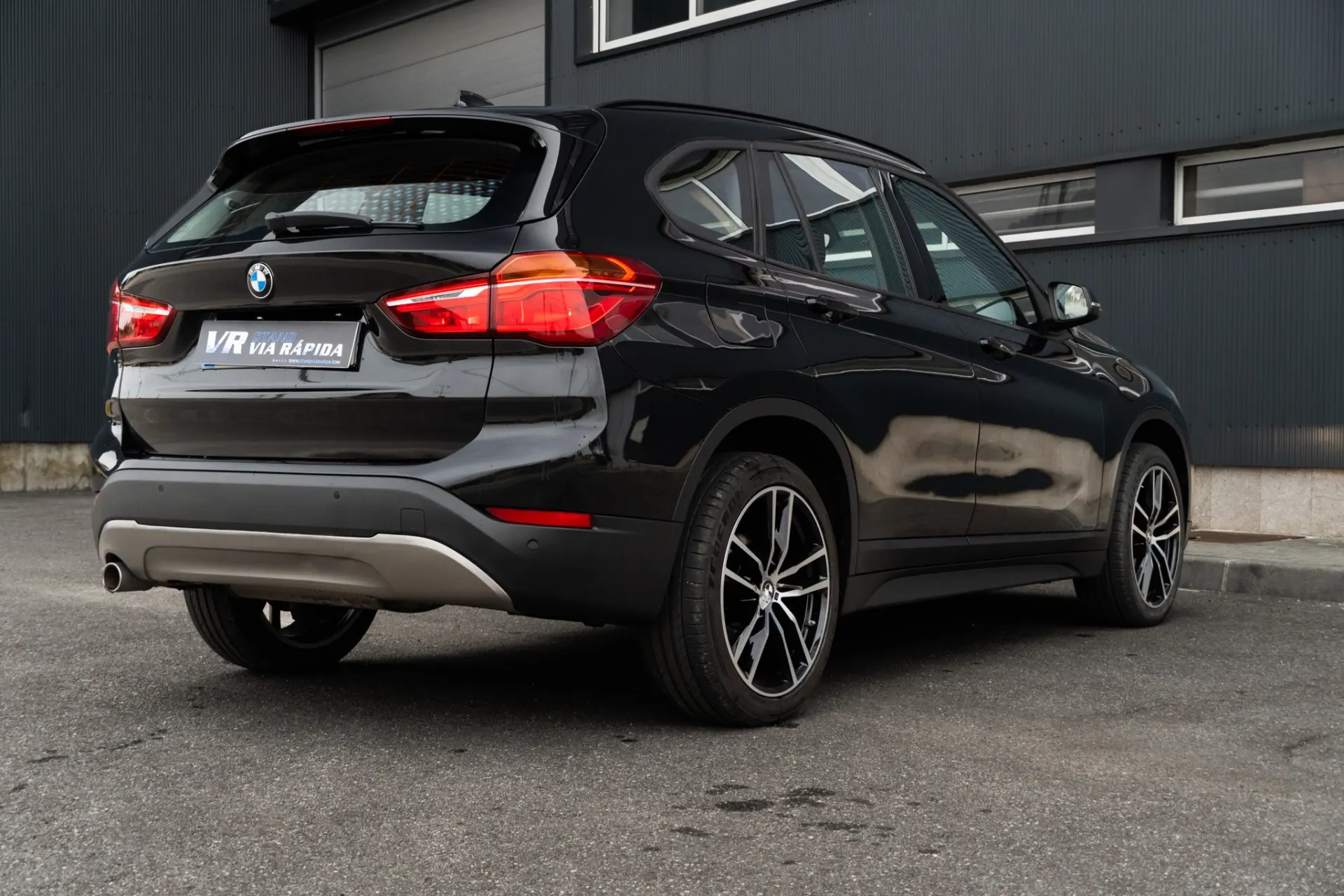 BMW X1 16 d sDrive Advantage 4