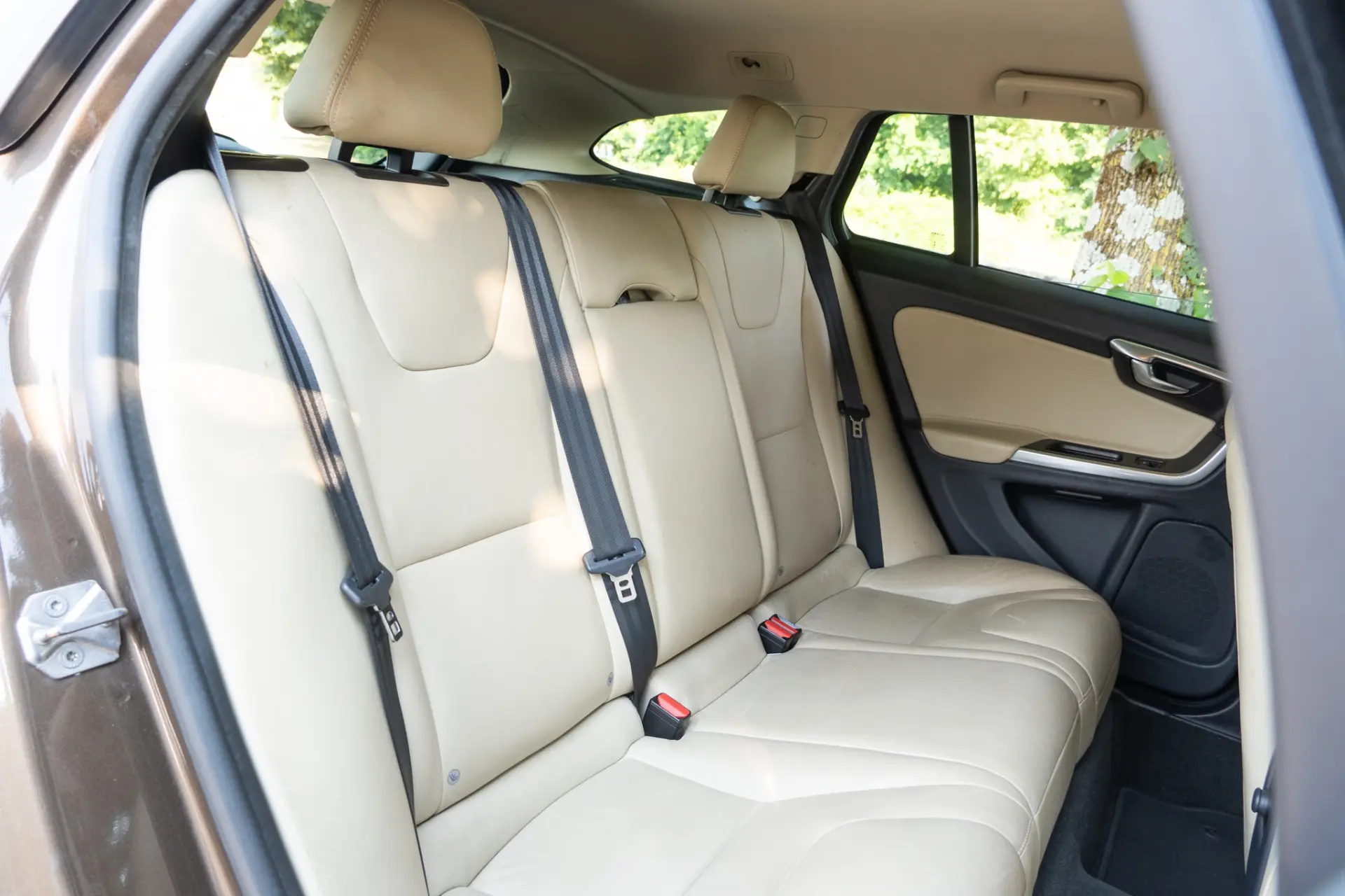 Volvo V60 Cross Country 2.0 D3 Momentum 9