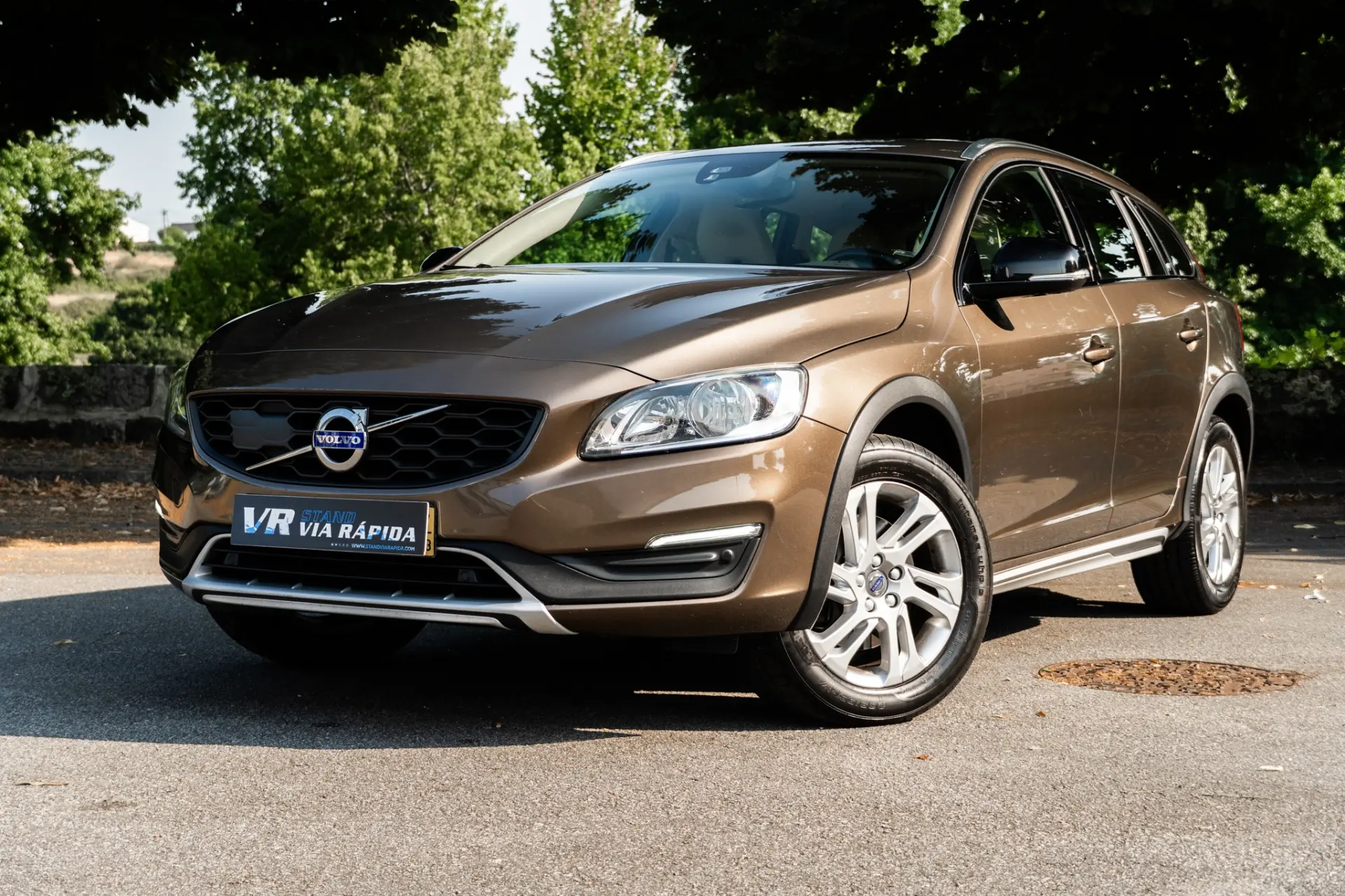 Volvo V60 Cross Country 2.0 D3 Momentum 1