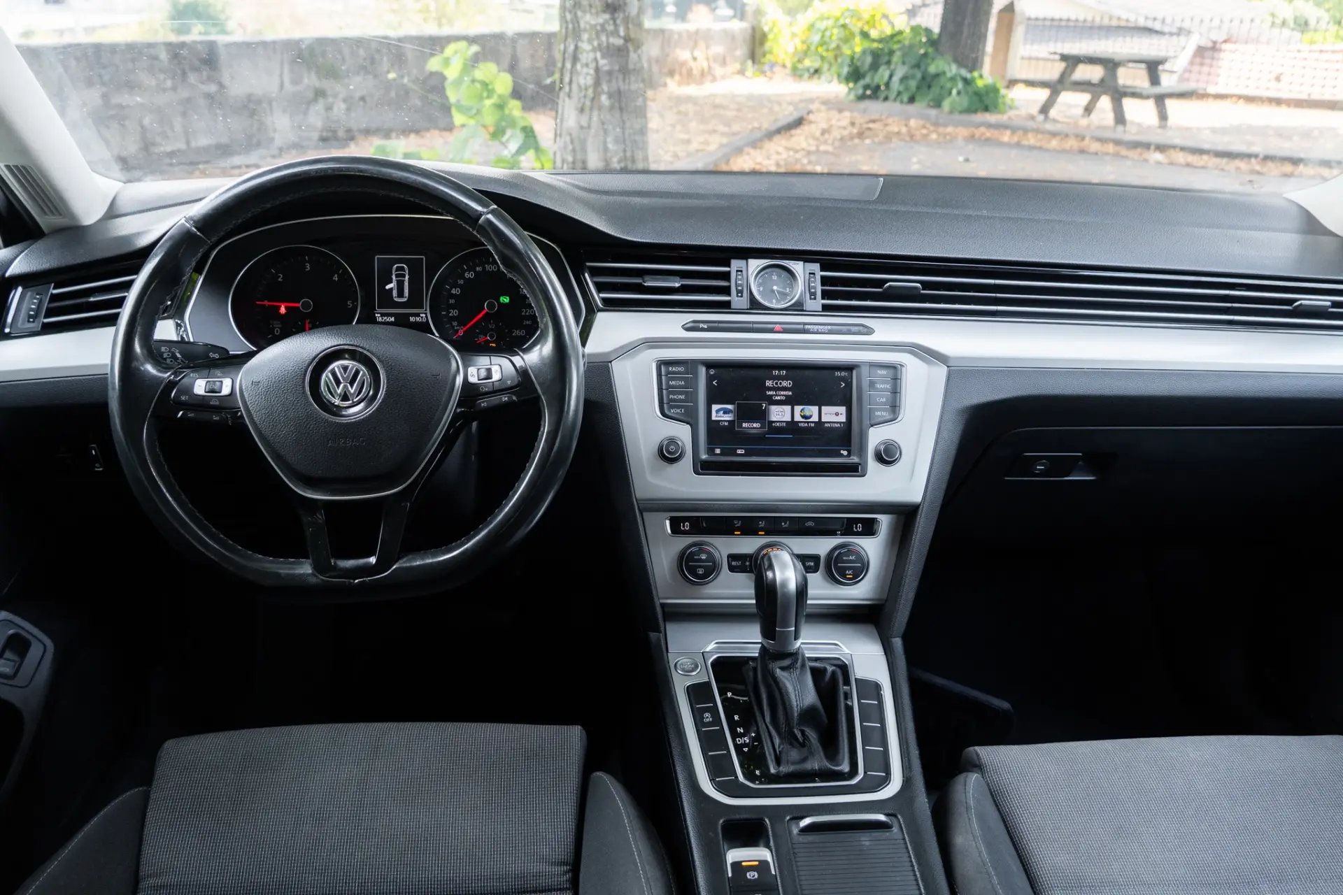 Volkswagen Passat Variant 1.6 TDI Confortline DSG 10