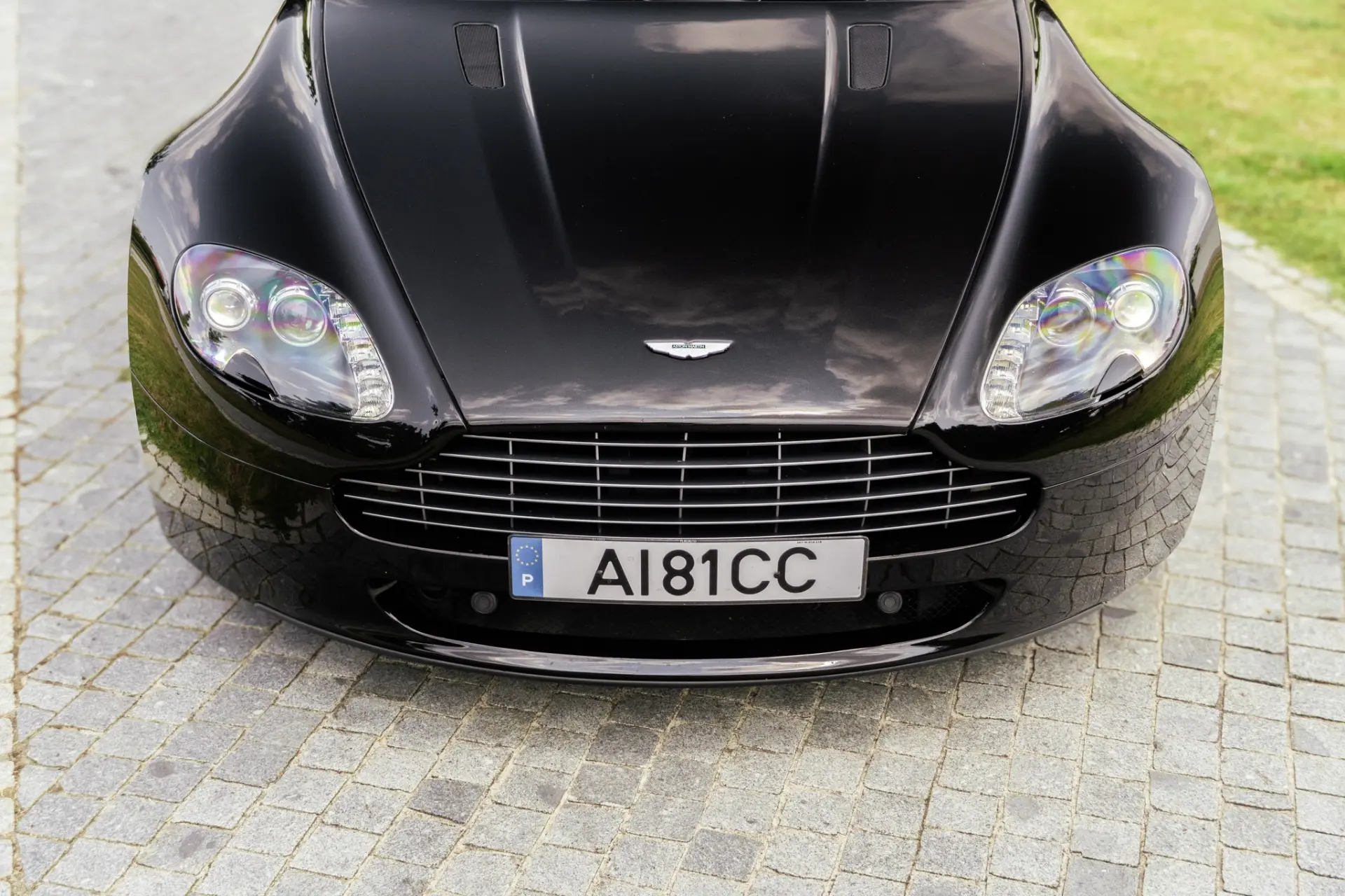 Aston Martin Vantage Coupe Sportshift 18