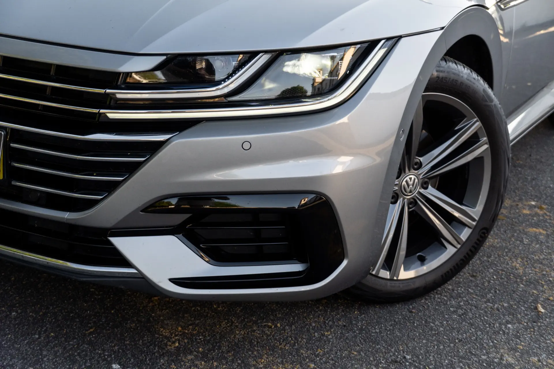 Volkswagen Arteon 2.0 TDI R-Line DSG 26