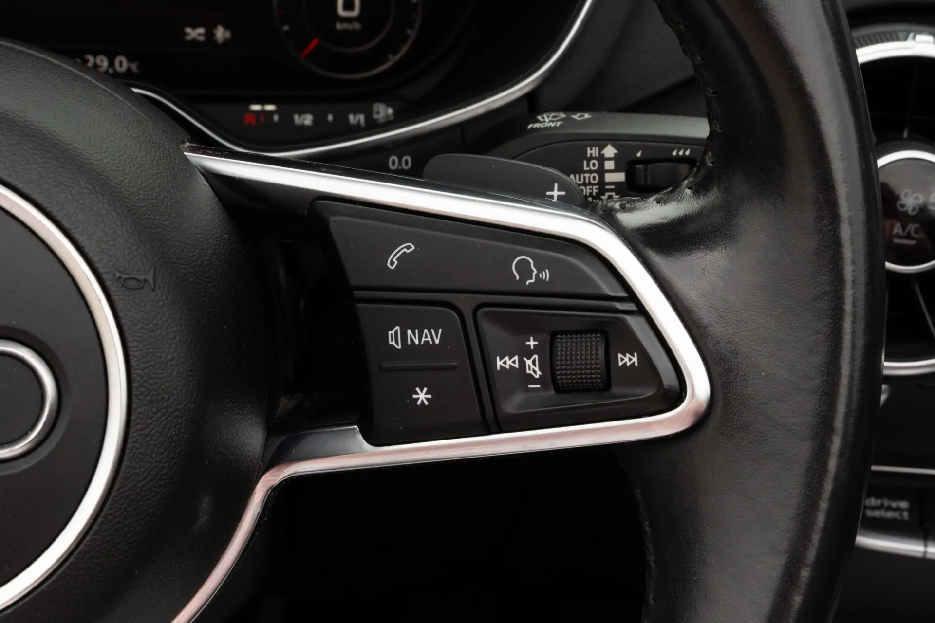 Audi TT Roadster 1.8 TFSi S-line S tronic 27