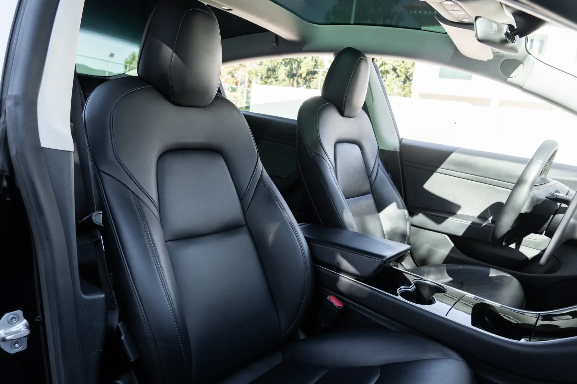 Tesla Model 3 Standard Range Plus RWD 21