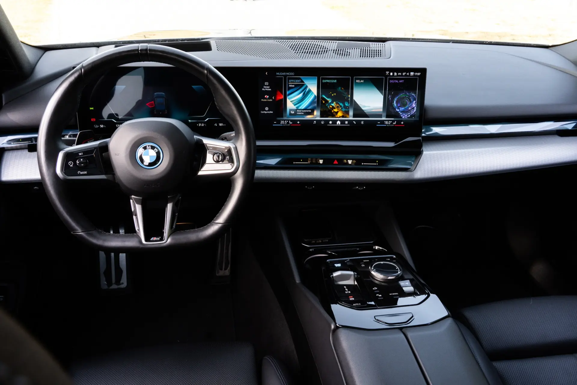 BMW i5 eDrive40 Pack Desportivo M 10