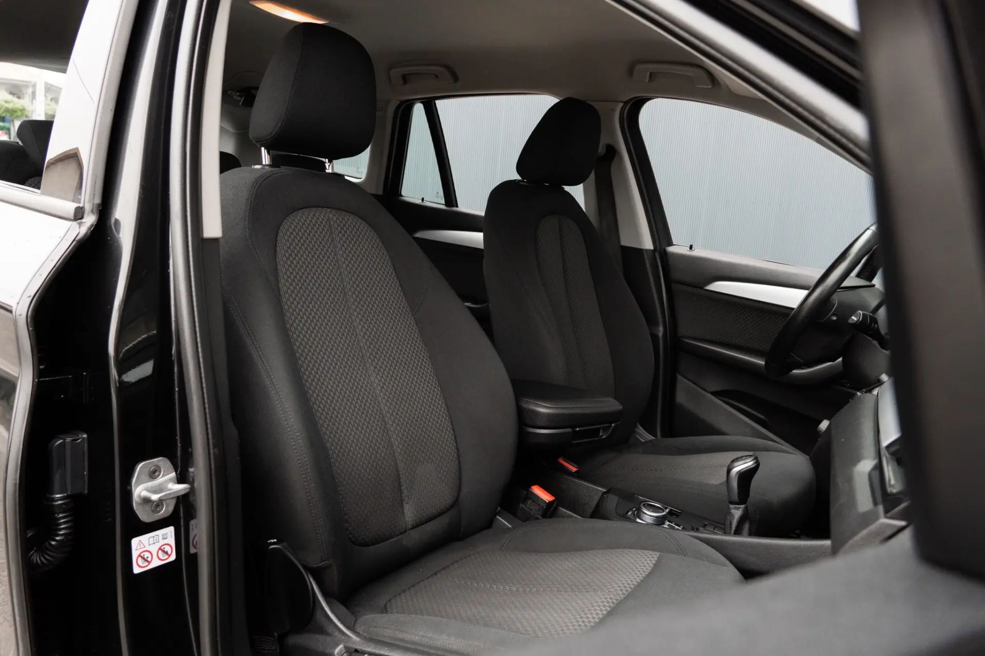 BMW X1 16 d sDrive Advantage 25