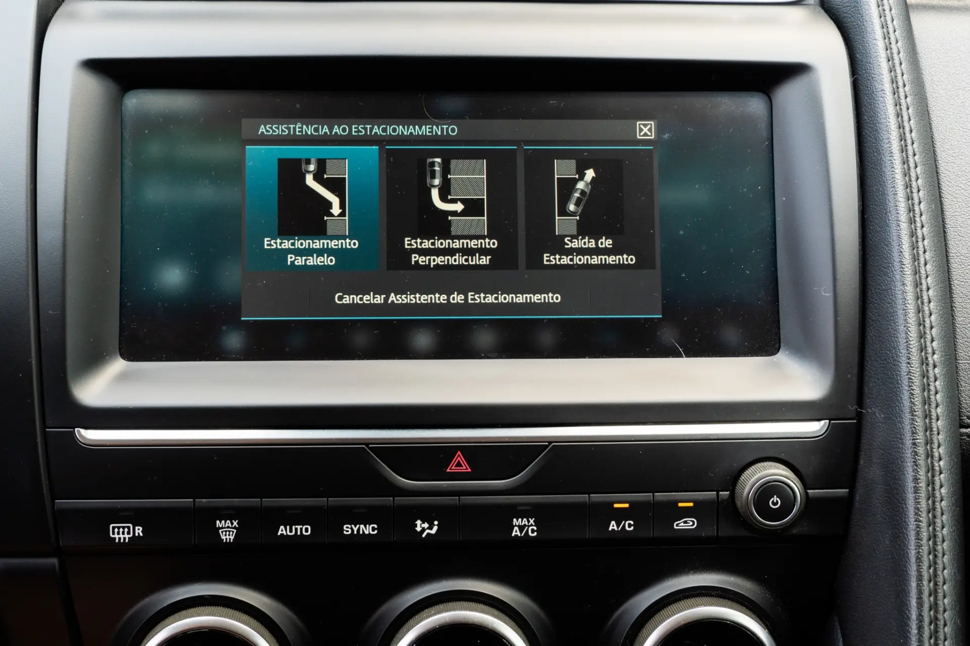 Jaguar E-Pace 2.0 i4D SE 18