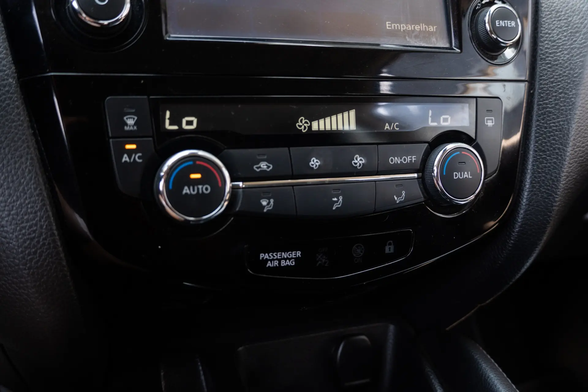Nissan Qashqai 1.5 dCi N-Connecta J18 17