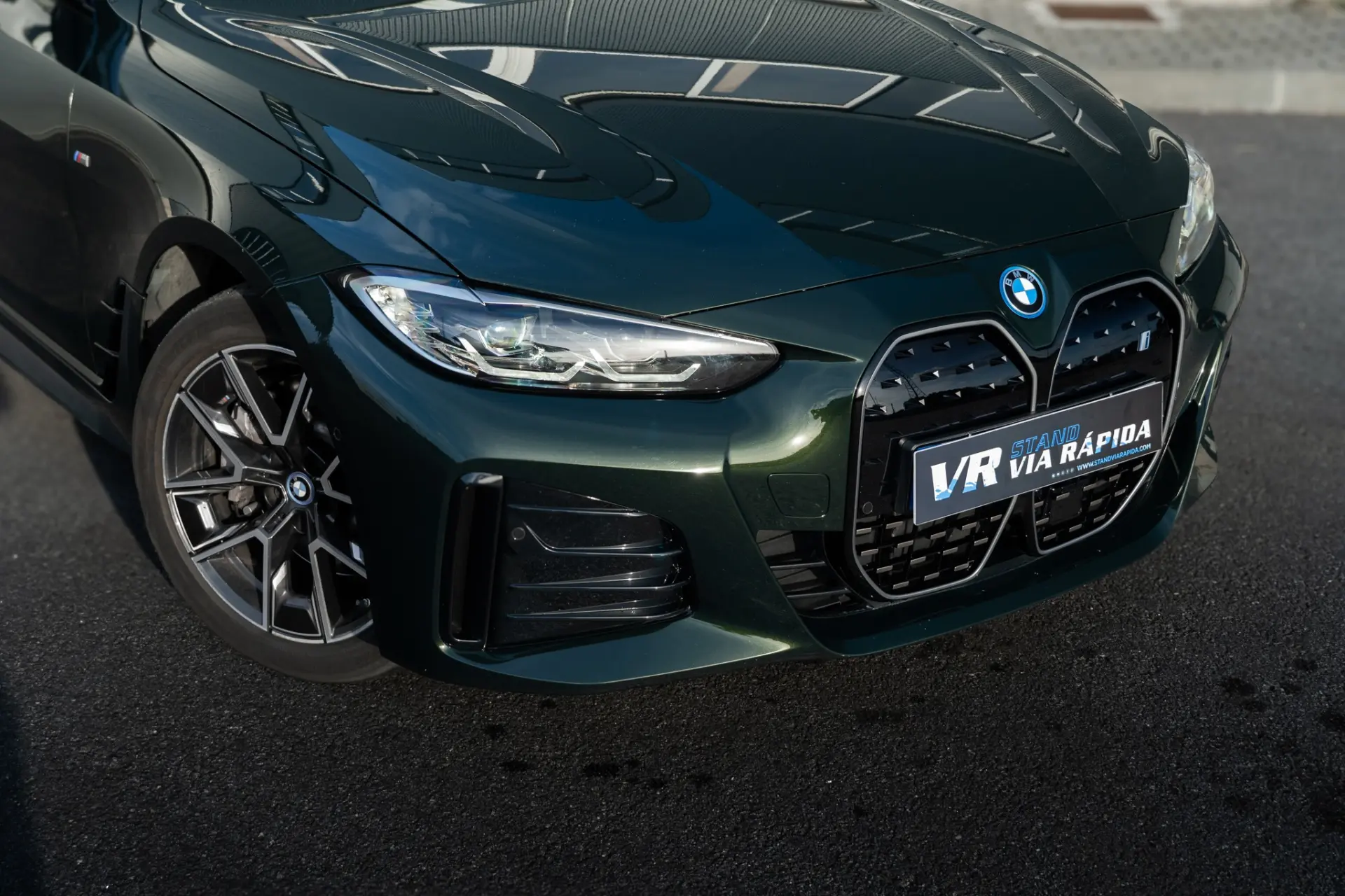 BMW i4 eDrive40 Pack Desportivo M 21