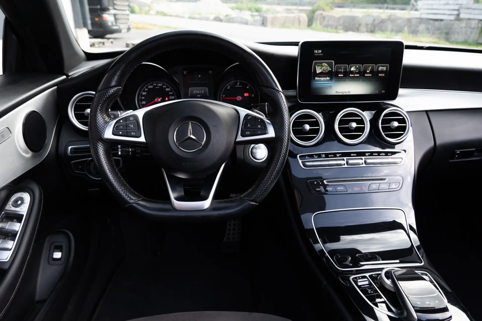 Mercedes-Benz C 220 d Cabrio 9G-Tronic AMG Line 7