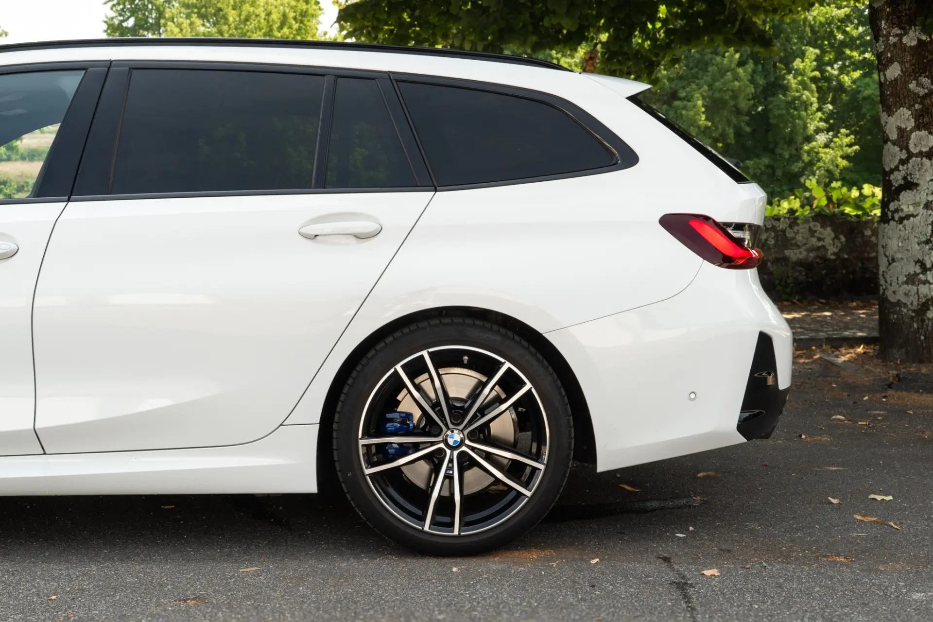 BMW 318 d Pack Desportivo M Pro Auto 42