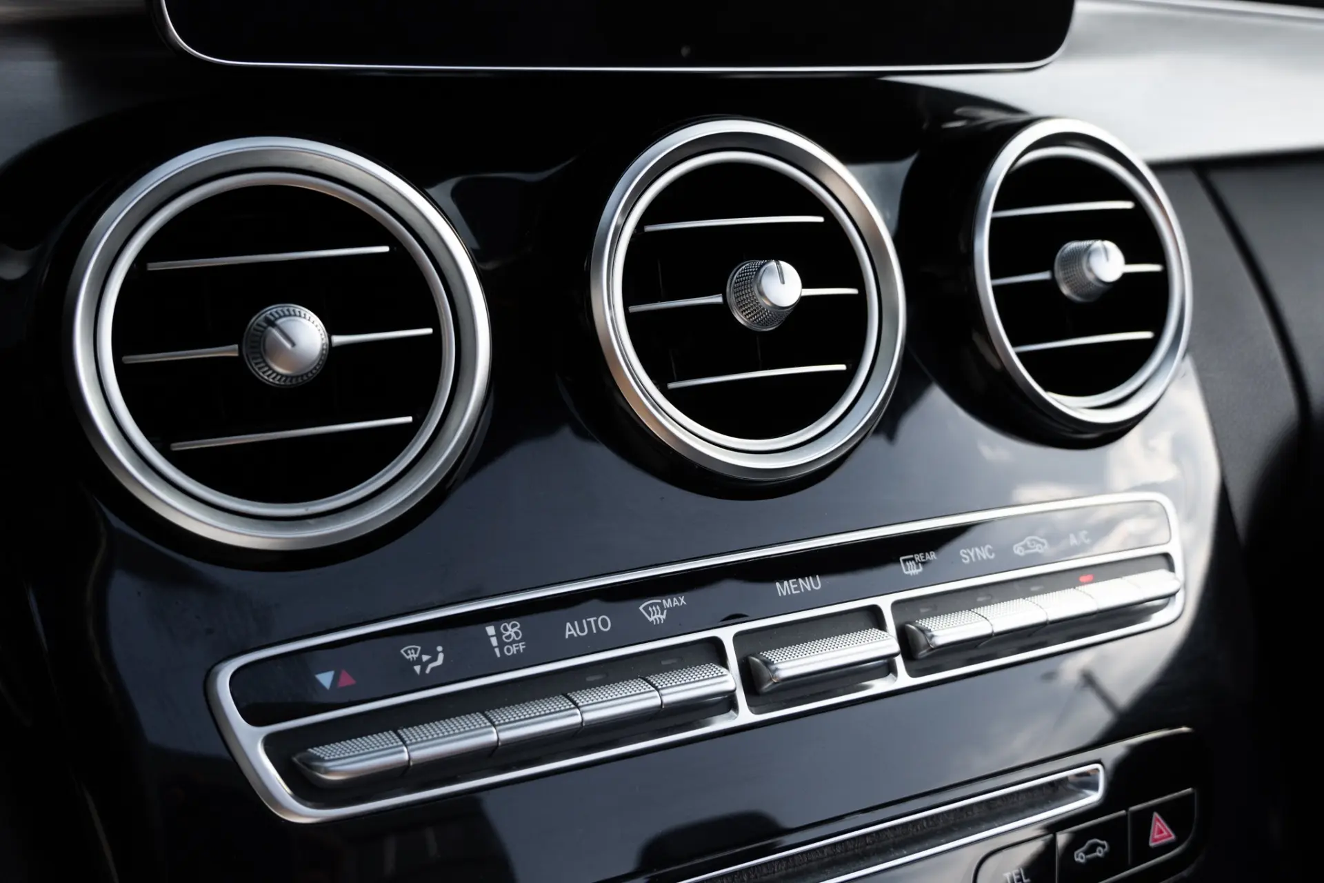 Mercedes-Benz C 220 d Cabrio 9G-Tronic AMG Line 37