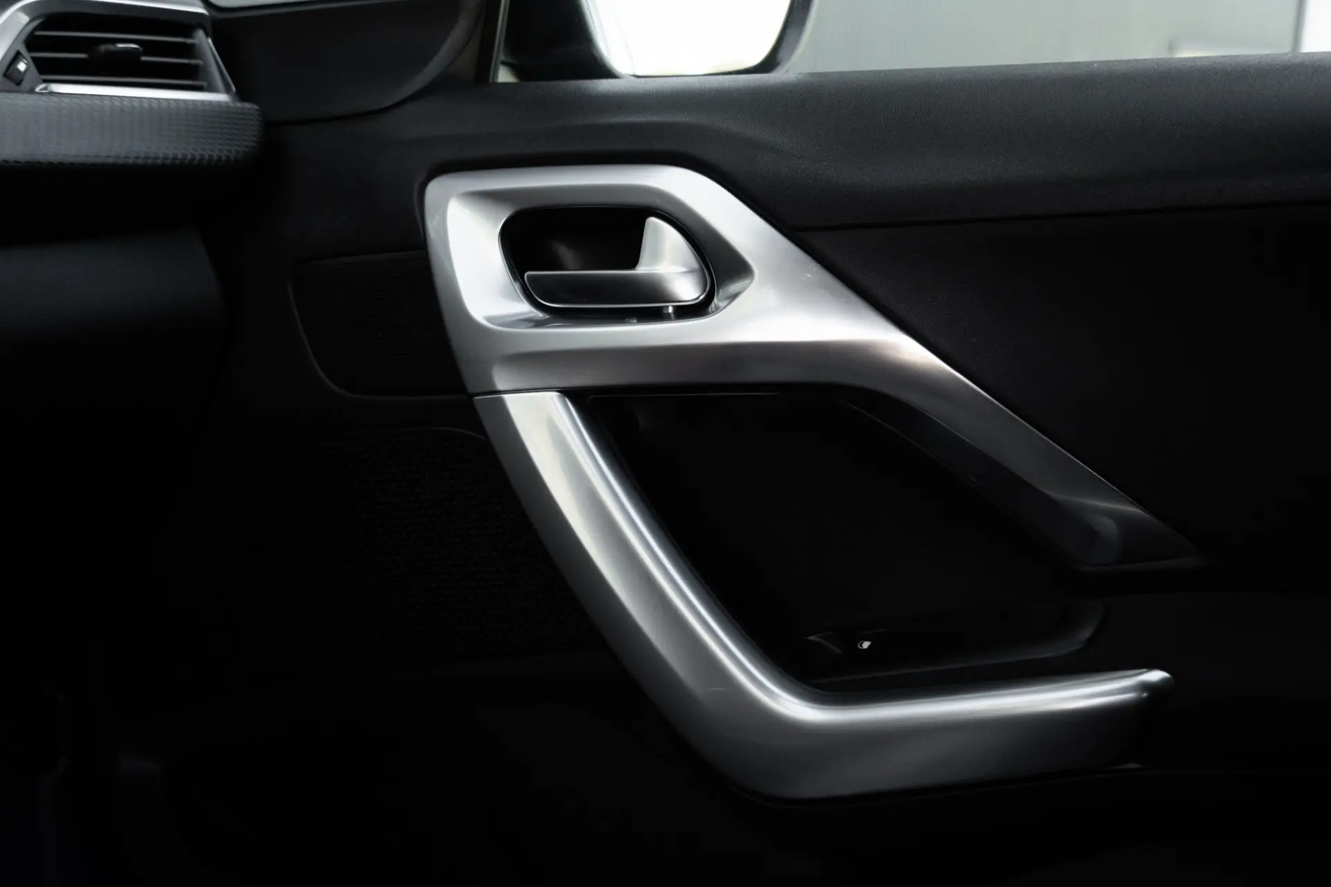 Peugeot 2008 1.2 PureTech Allure 38