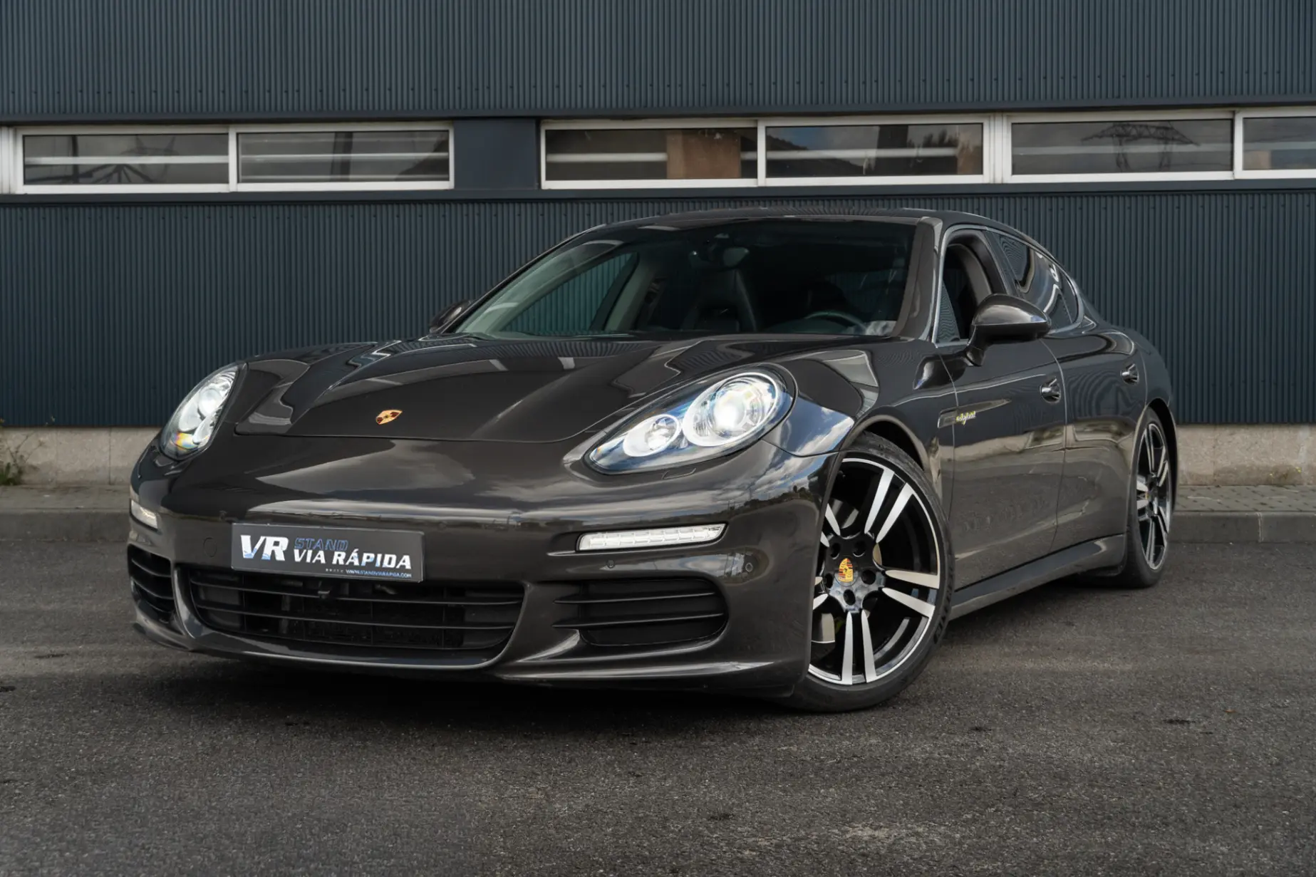 Porsche Panamera S E-Hybrid 1