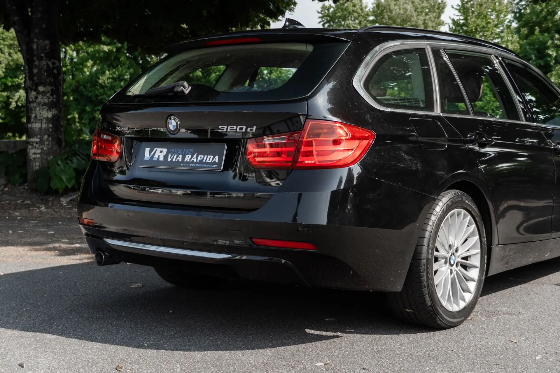 BMW 320 d xDrive Line Luxury 33