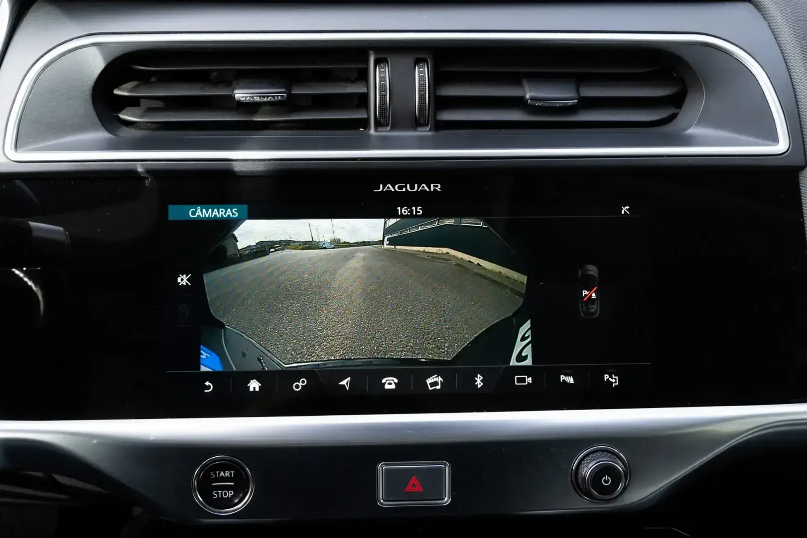 Jaguar I-Pace EV400 AWD SE 16